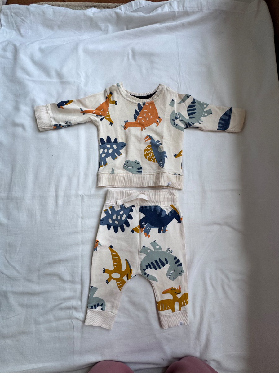 🦕Woolies Dinosaur Print Baby Tracksuit – 3–6 Months 1