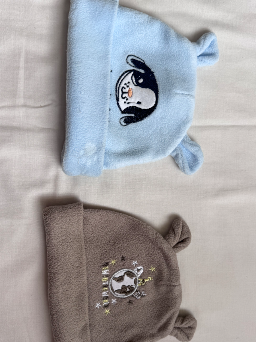 🧸 2-Piece Baby Fleece Hats – Blue & Brown 1