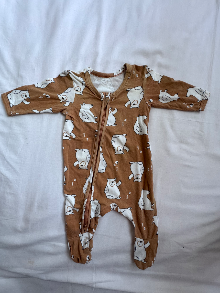 Wooliesbabes Bear Print Sleepsuit – Newborn 1
