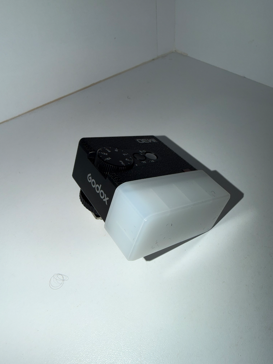 Godox iM30 Mini Flash 1