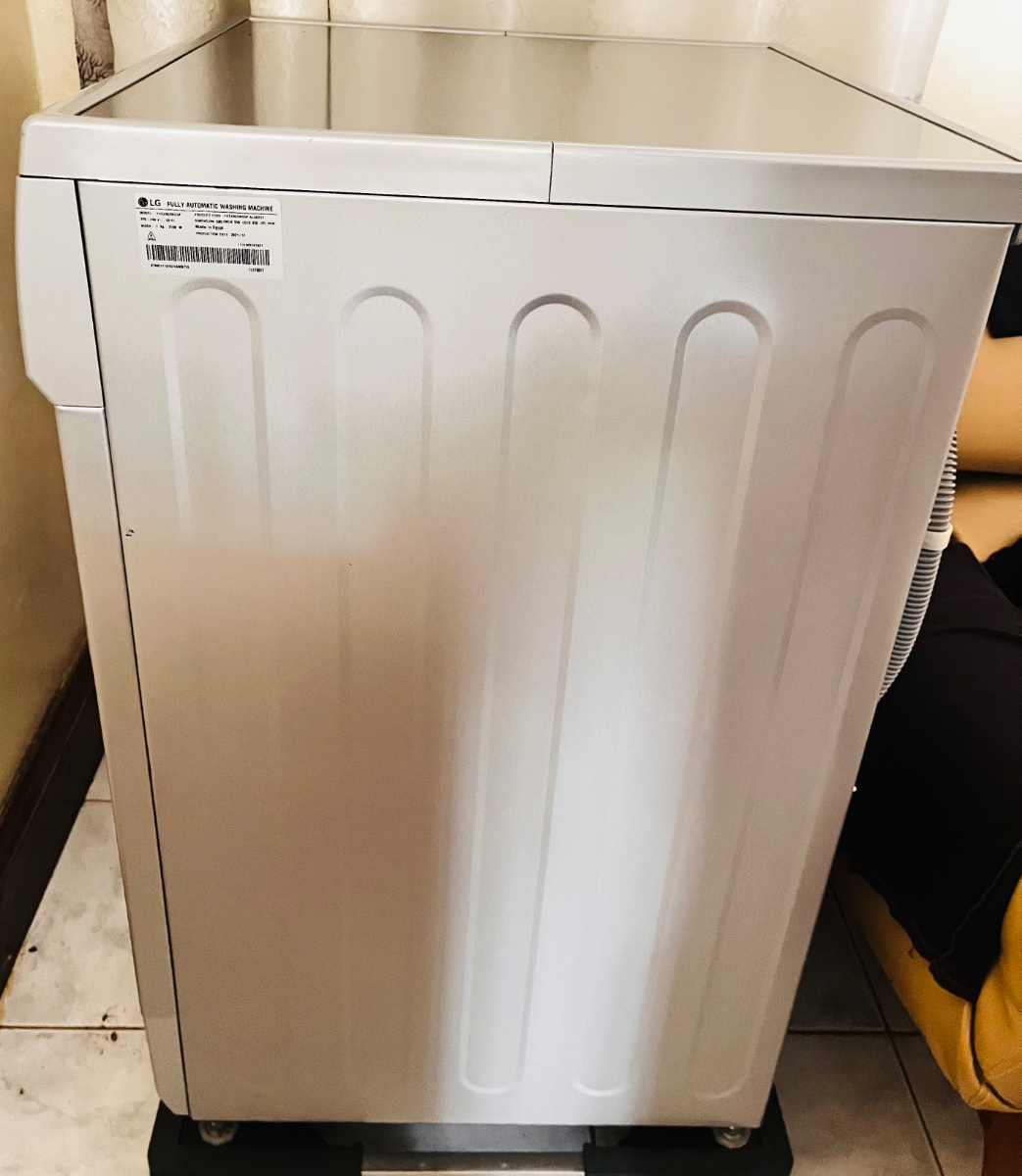 LG 7kg Fully Automatic Front Load Washing Machine 4