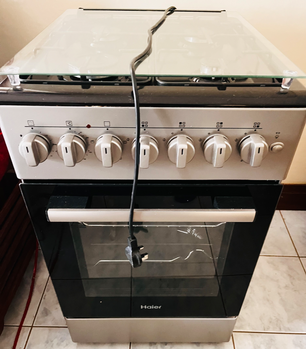 Haier 50×60 4-Burner Gas Cooker with oven 1