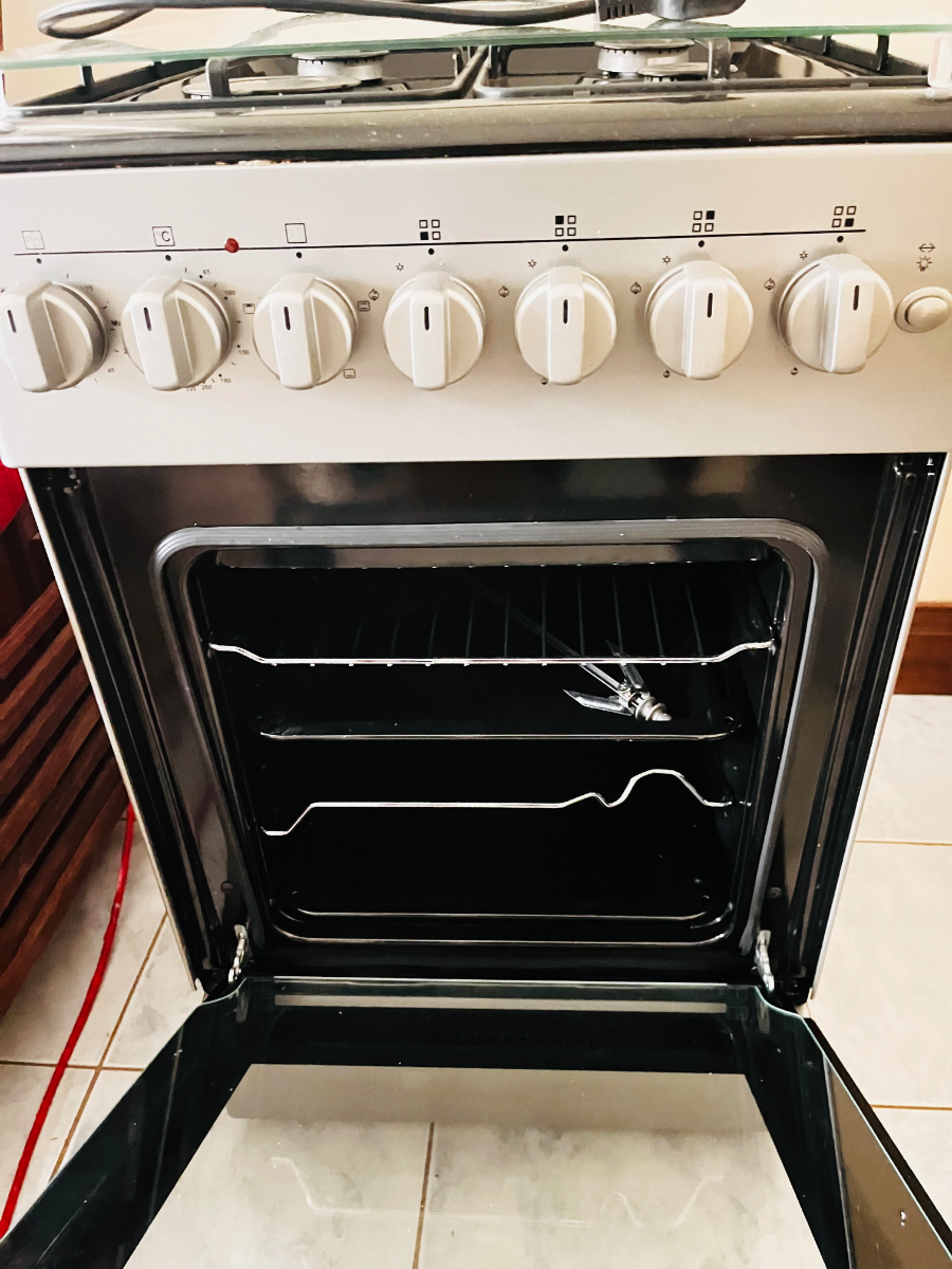 Haier 50×60 4-Burner Gas Cooker with oven 3