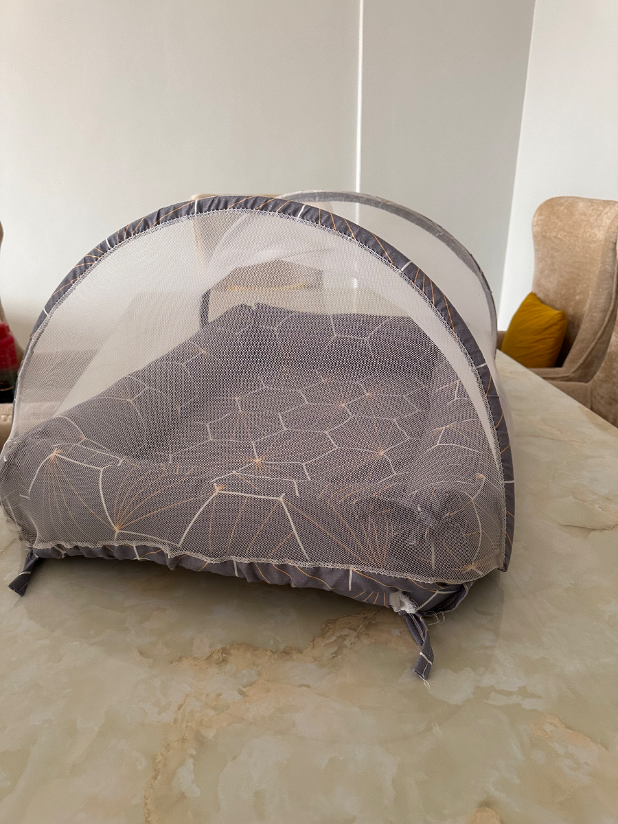 Portable Baby Co-Sleeper With Mosquito Net 1