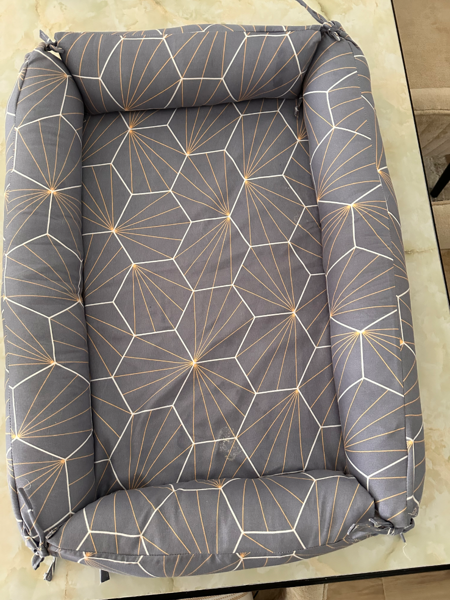 Portable Baby Co-Sleeper With Mosquito Net 3