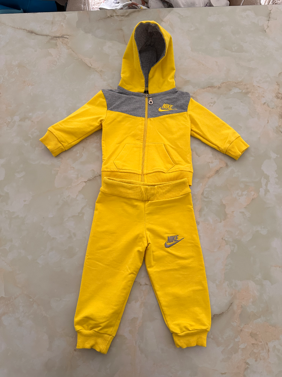 Nike Hooded Tracksuit Set 1