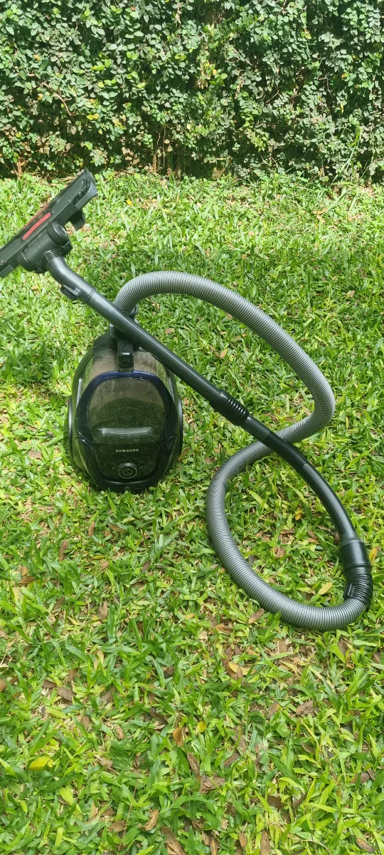 Vacuum cleaner 3