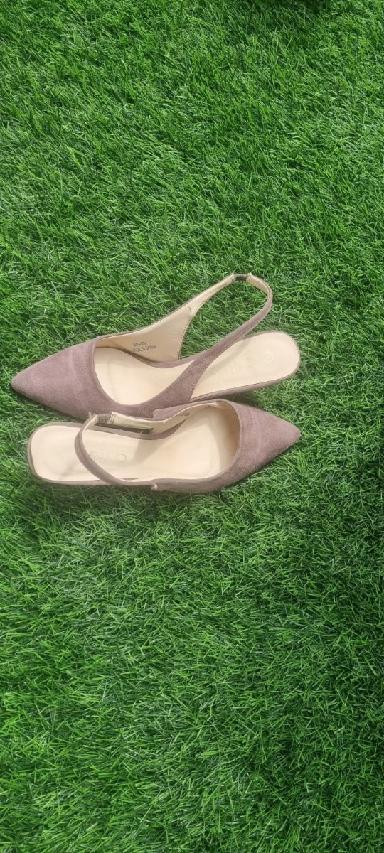 Purple pointed heels 2