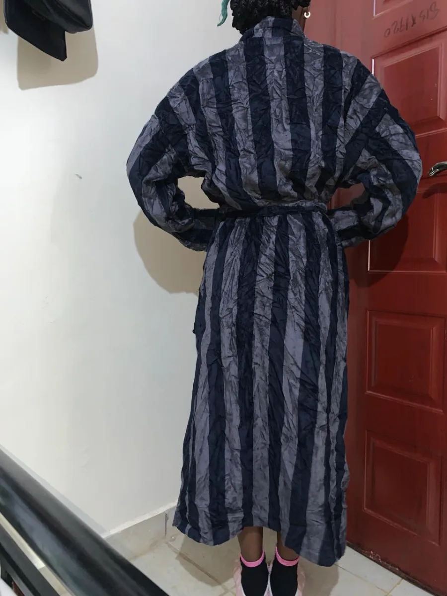 Adult bathrobe 1