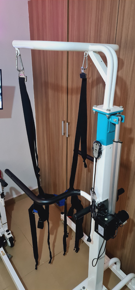 Electric Patient Standing Lift / Sit-to-Stand Hoist 2