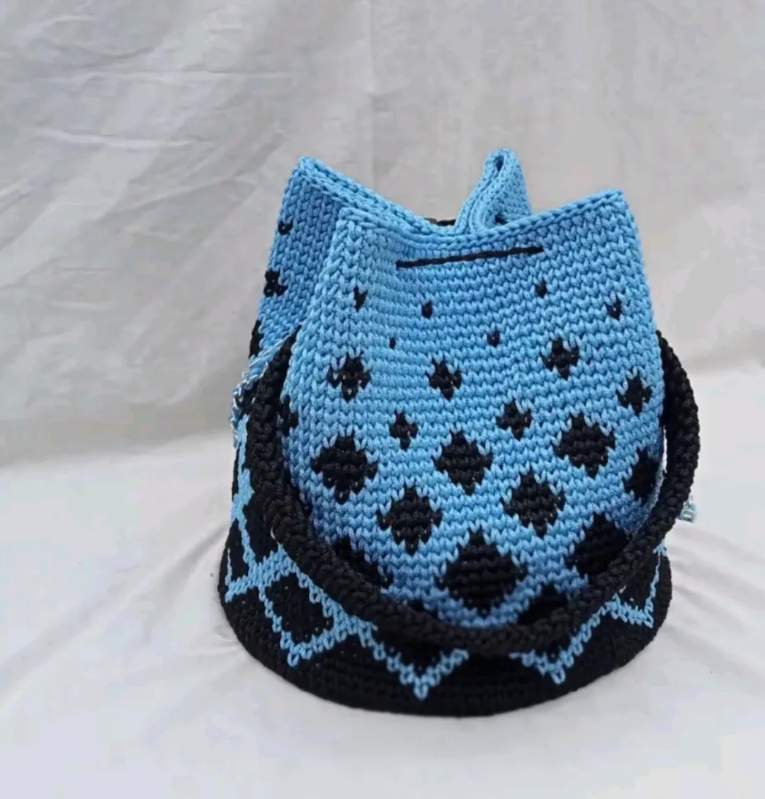 Beautiful handmade crocheted bag 1