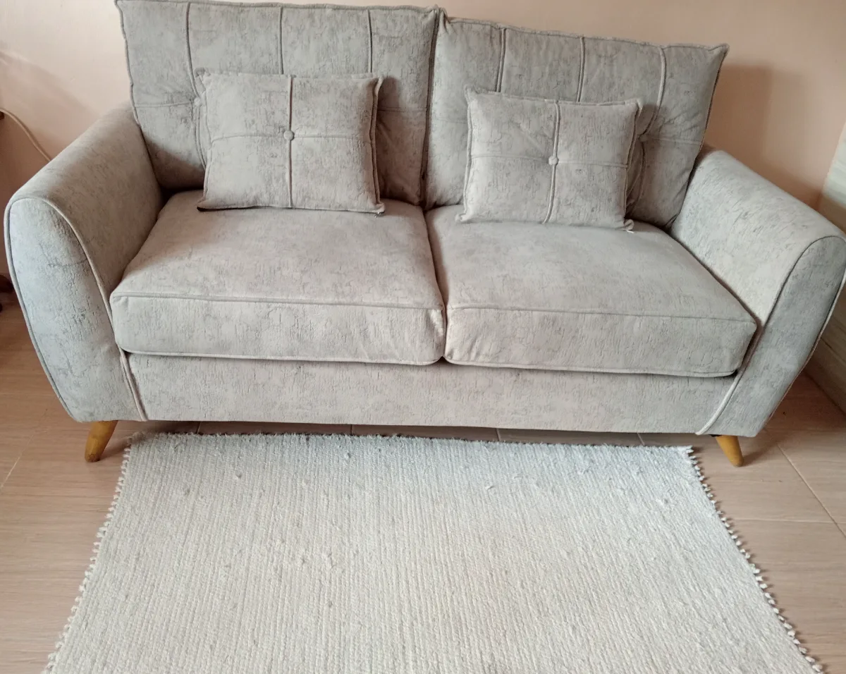 Sofa, butterfly couch 2