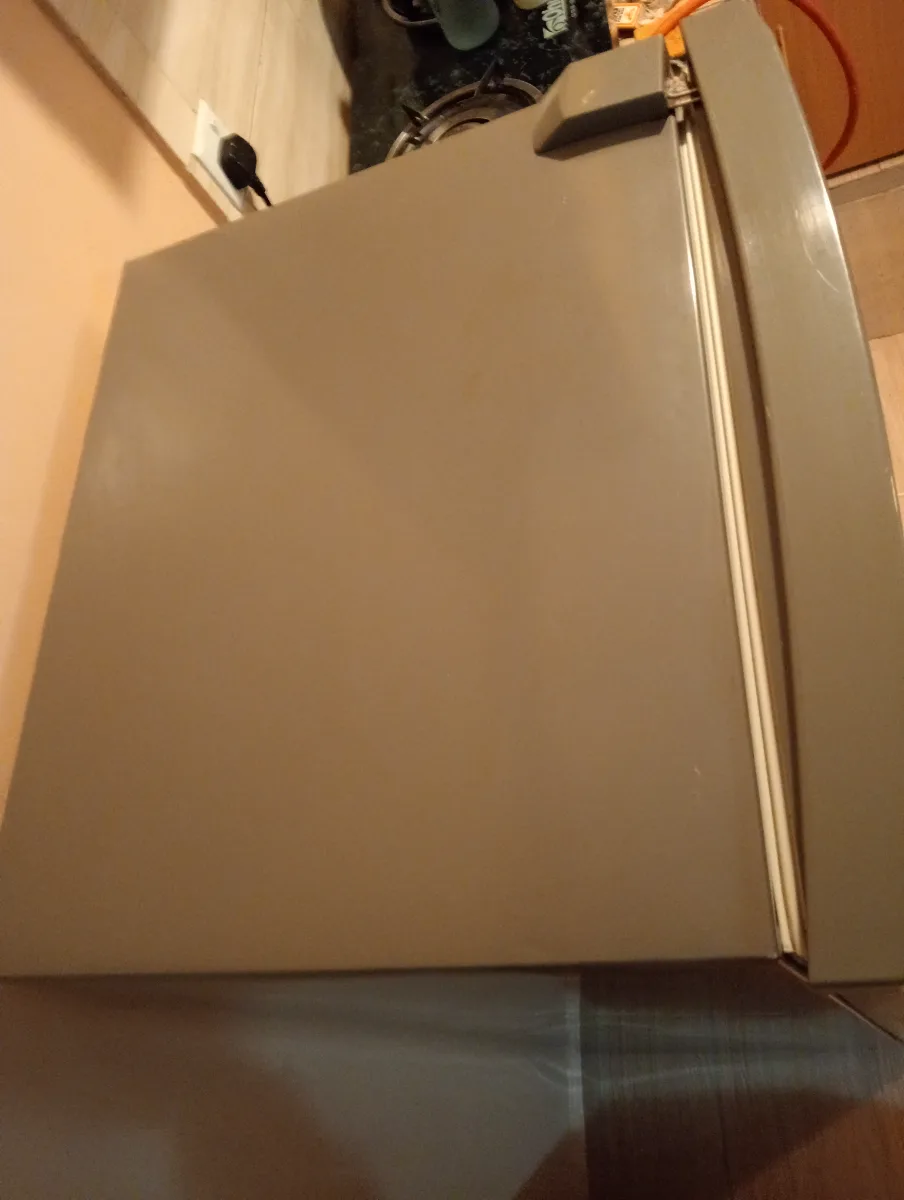 Grey,LG fridge 251litres 5