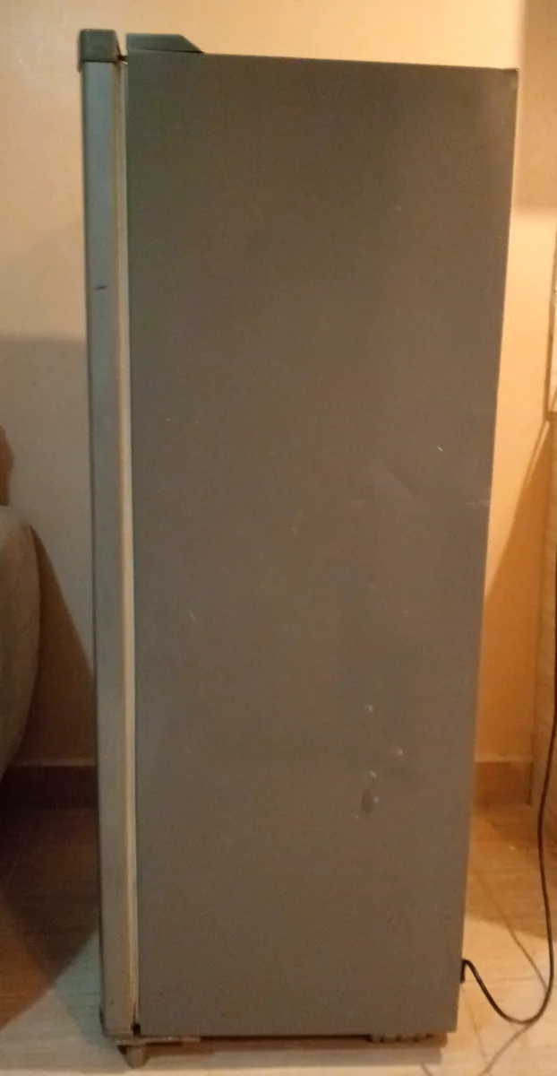 Grey,LG fridge 251litres 7