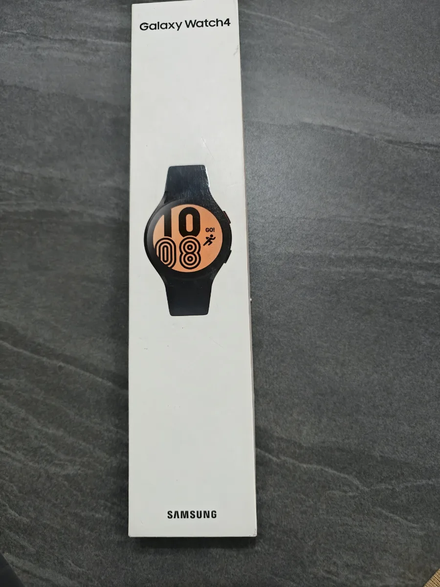 Samsung Galaxy Watch 4 (44mm, Bluetooth/GPS, Black) – Model SM-R870 1