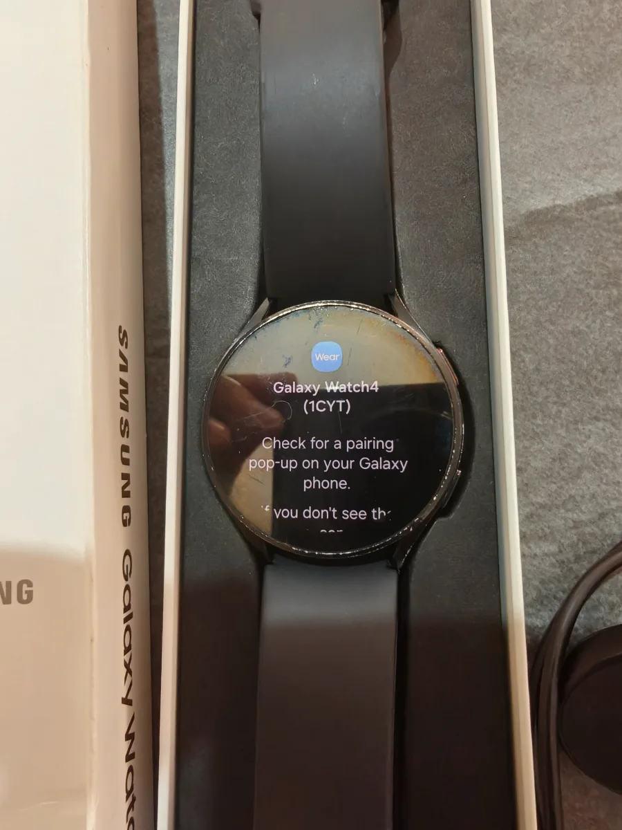 Samsung Galaxy Watch 4 (44mm, Bluetooth/GPS, Black) – Model SM-R870 3