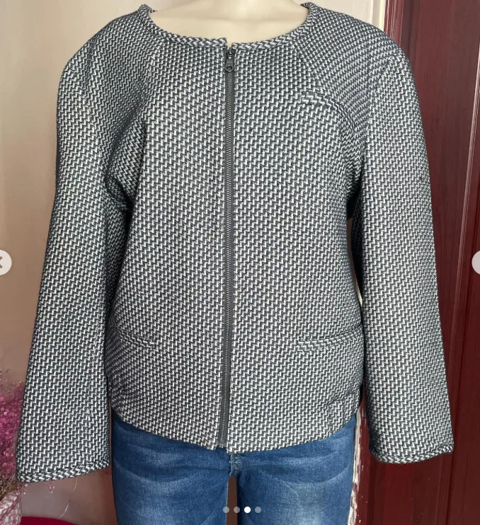 The Classic Monochrome Tweed Jacket 4