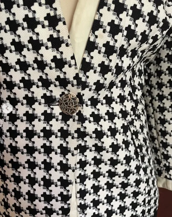 The Monochrome Houndstooth Tailored Blazer 3