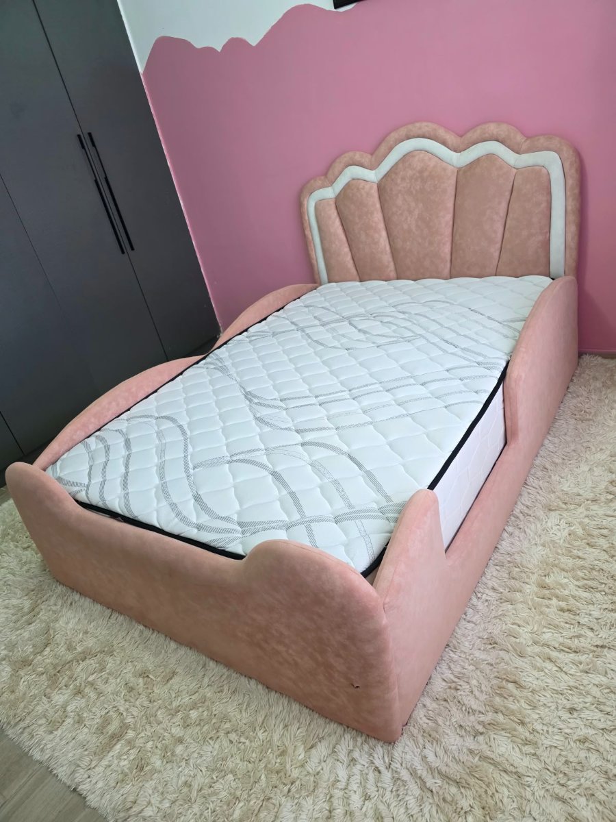 A cute 4 by 6 girly bed 2