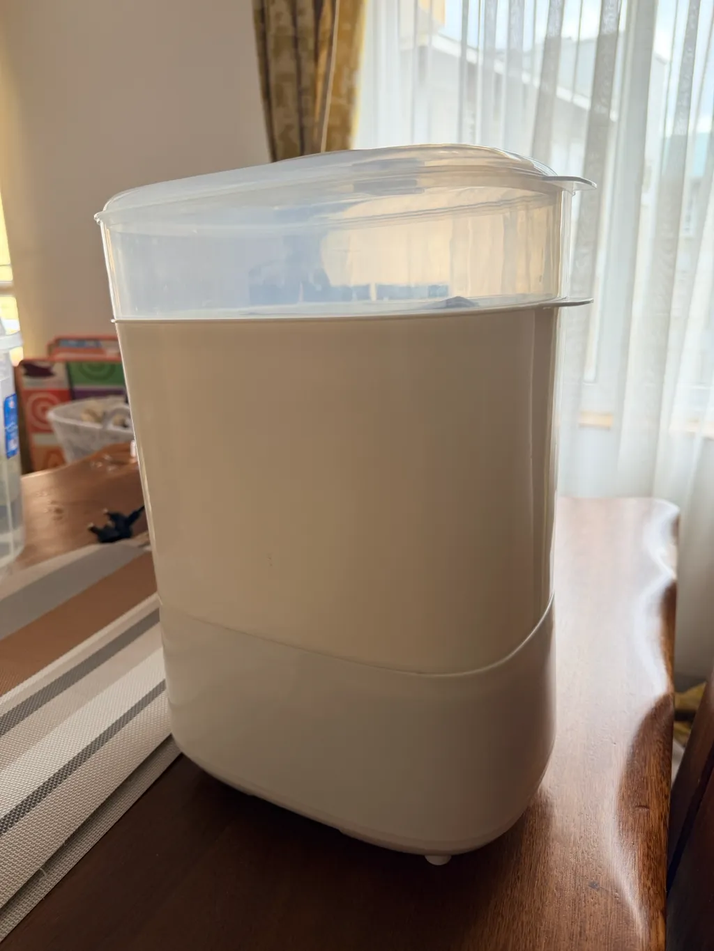Baby Bottle Sterilizer and Dyer 4