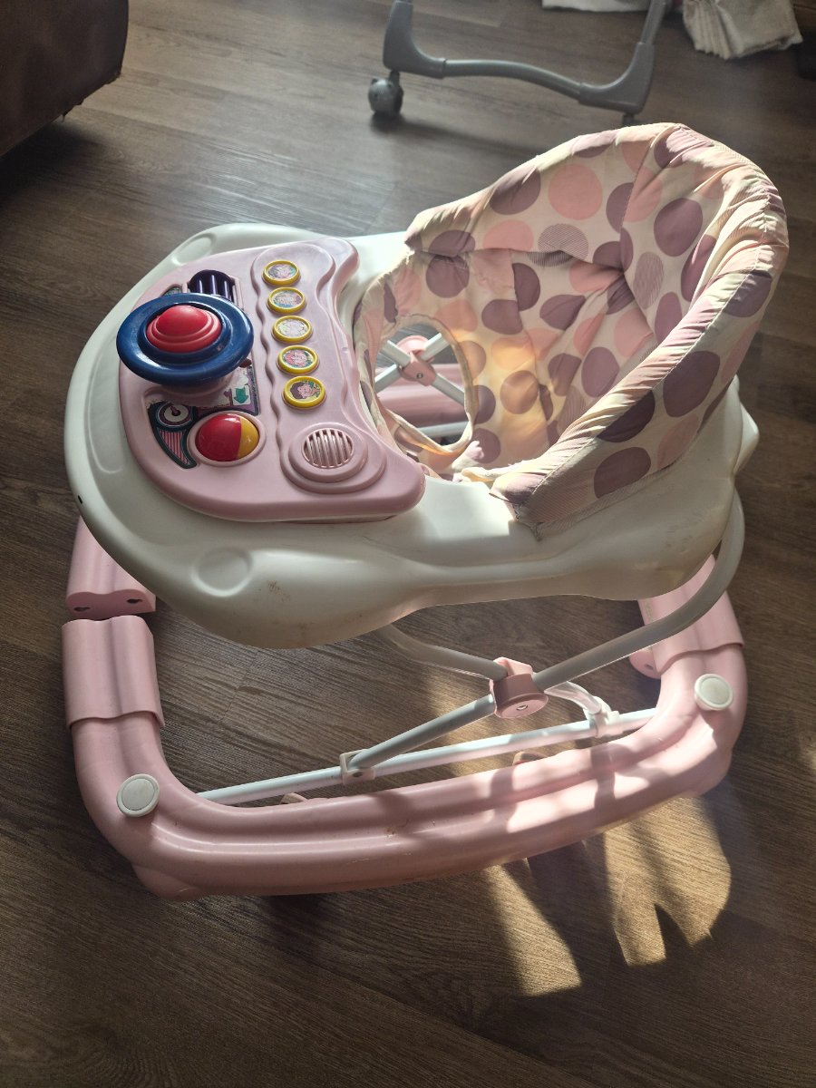 Baby walker 1