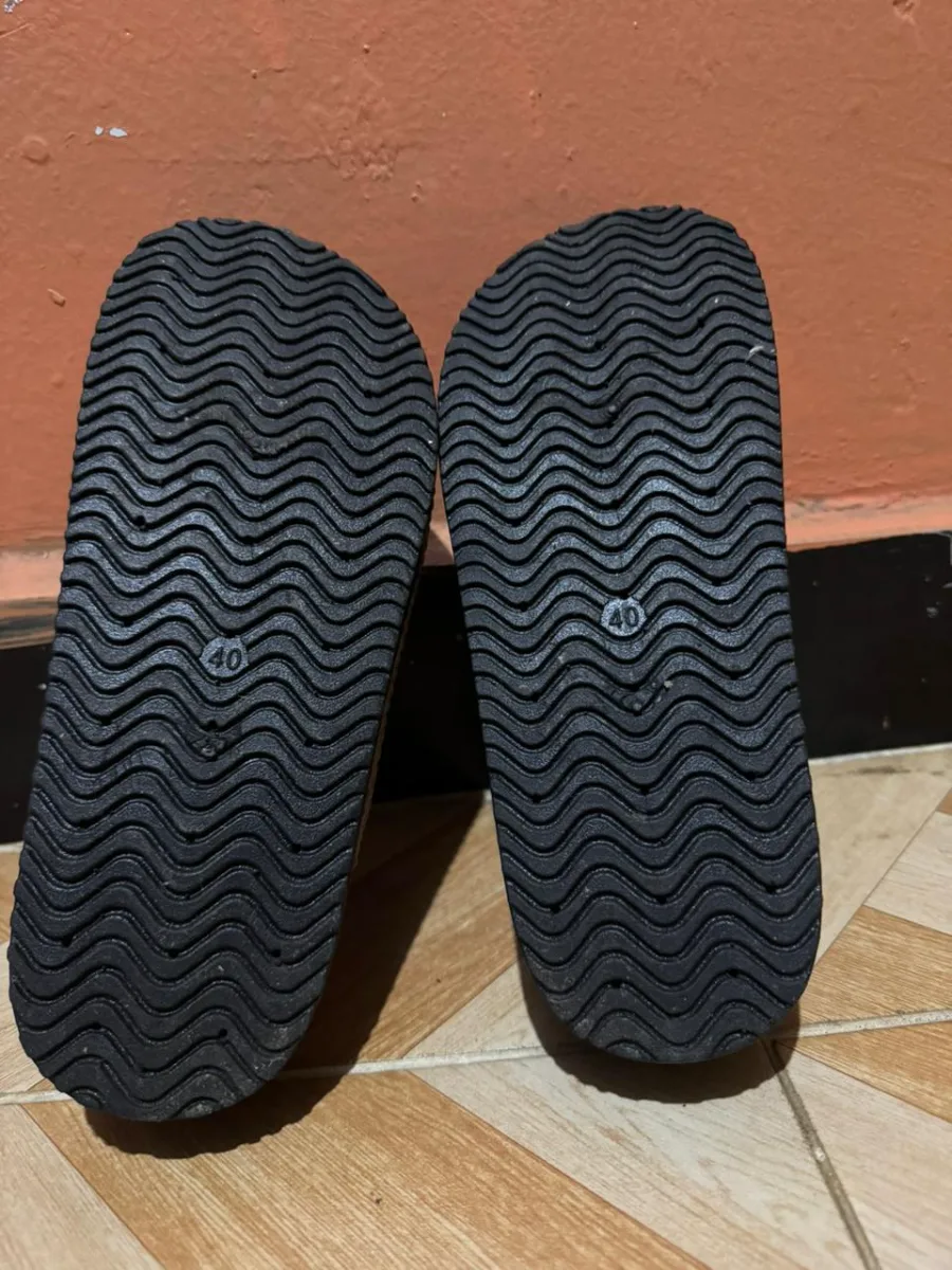 Clogs 3