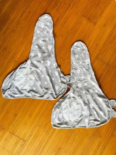 Little Seeds Organic Cotton Swaddle Blankets with Clouds (Gently Used) 2