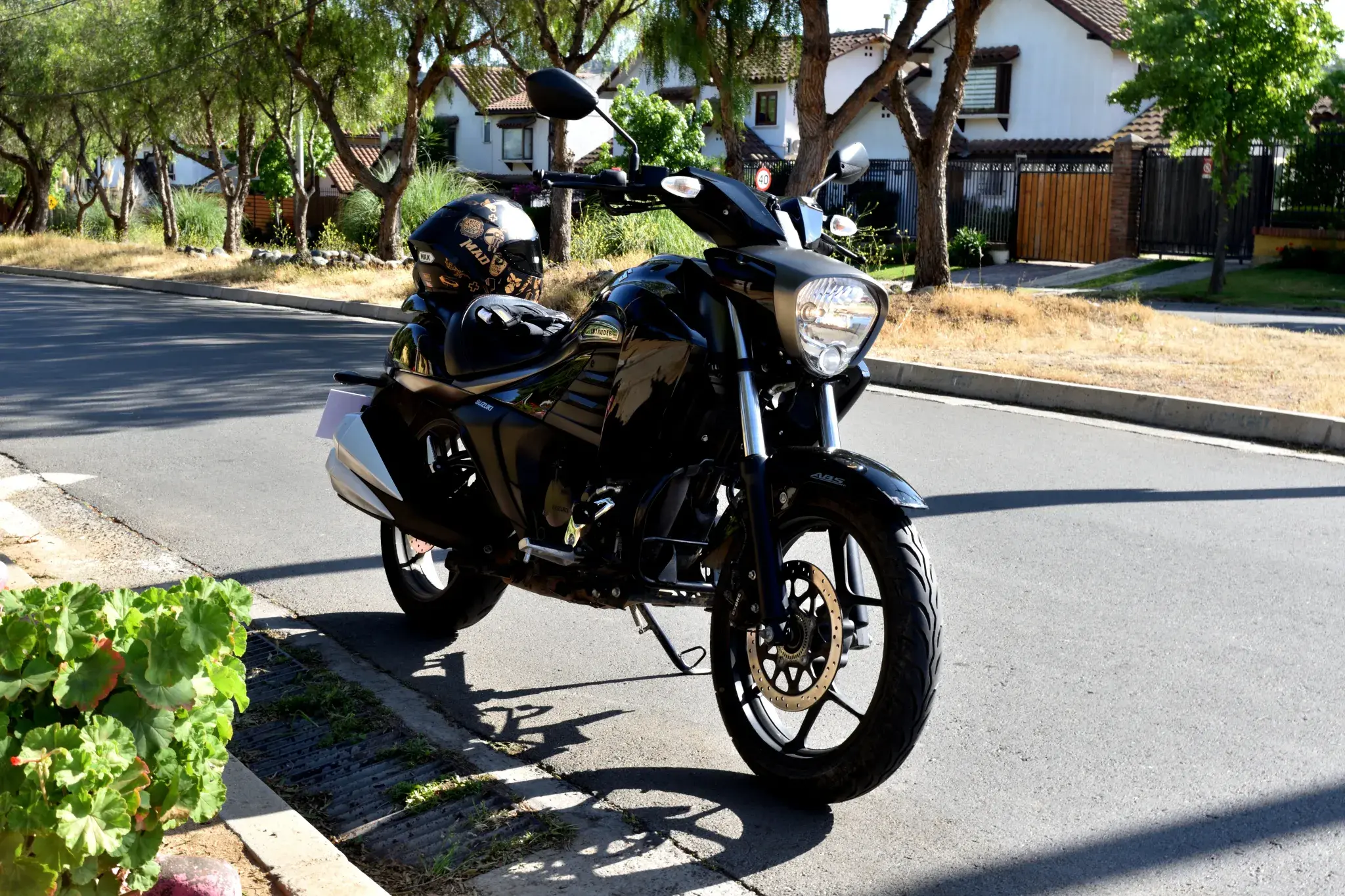 Suzuki Intruder 155cc