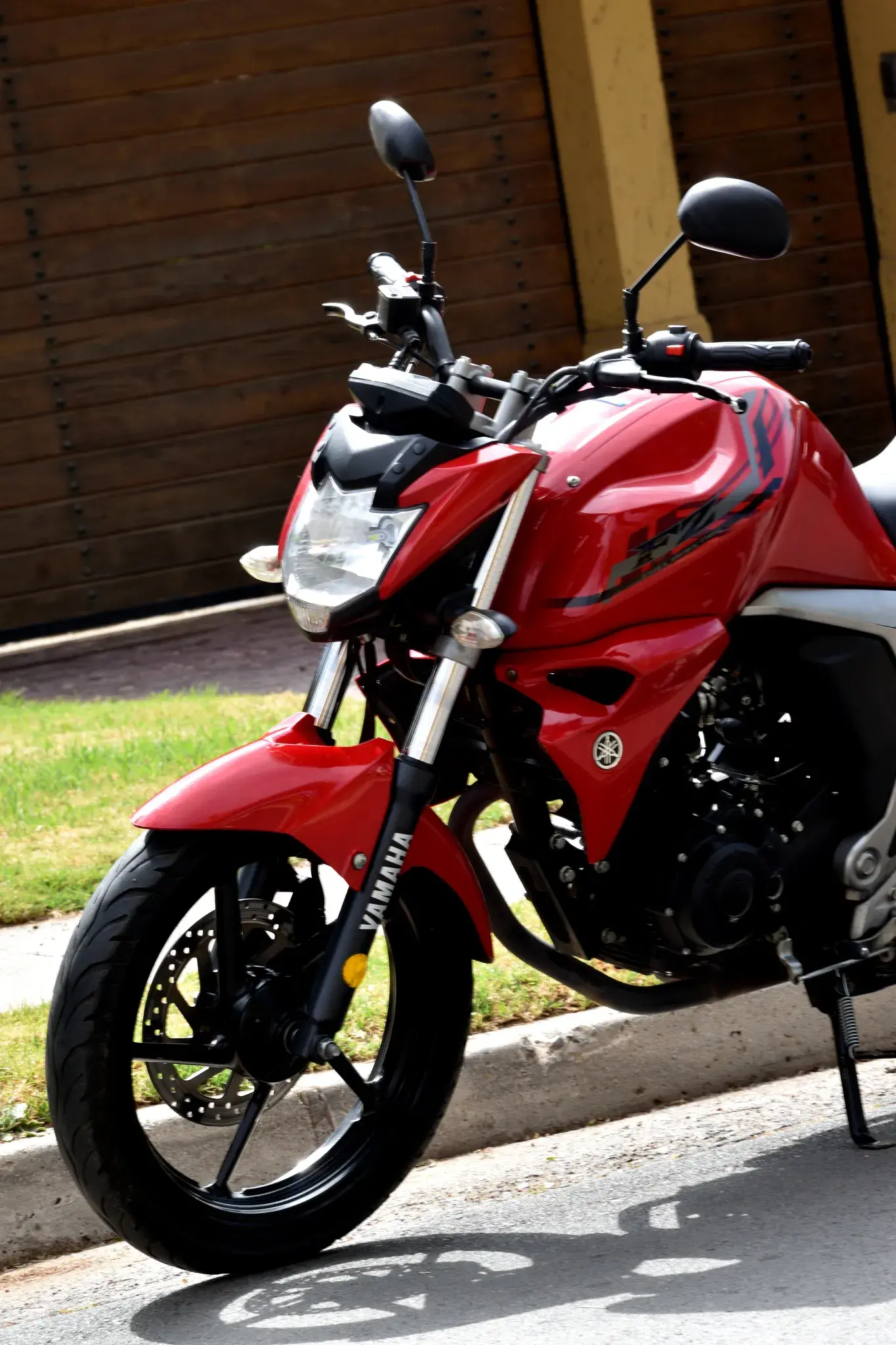 Yamaha FZN-16 2023 — foto 9