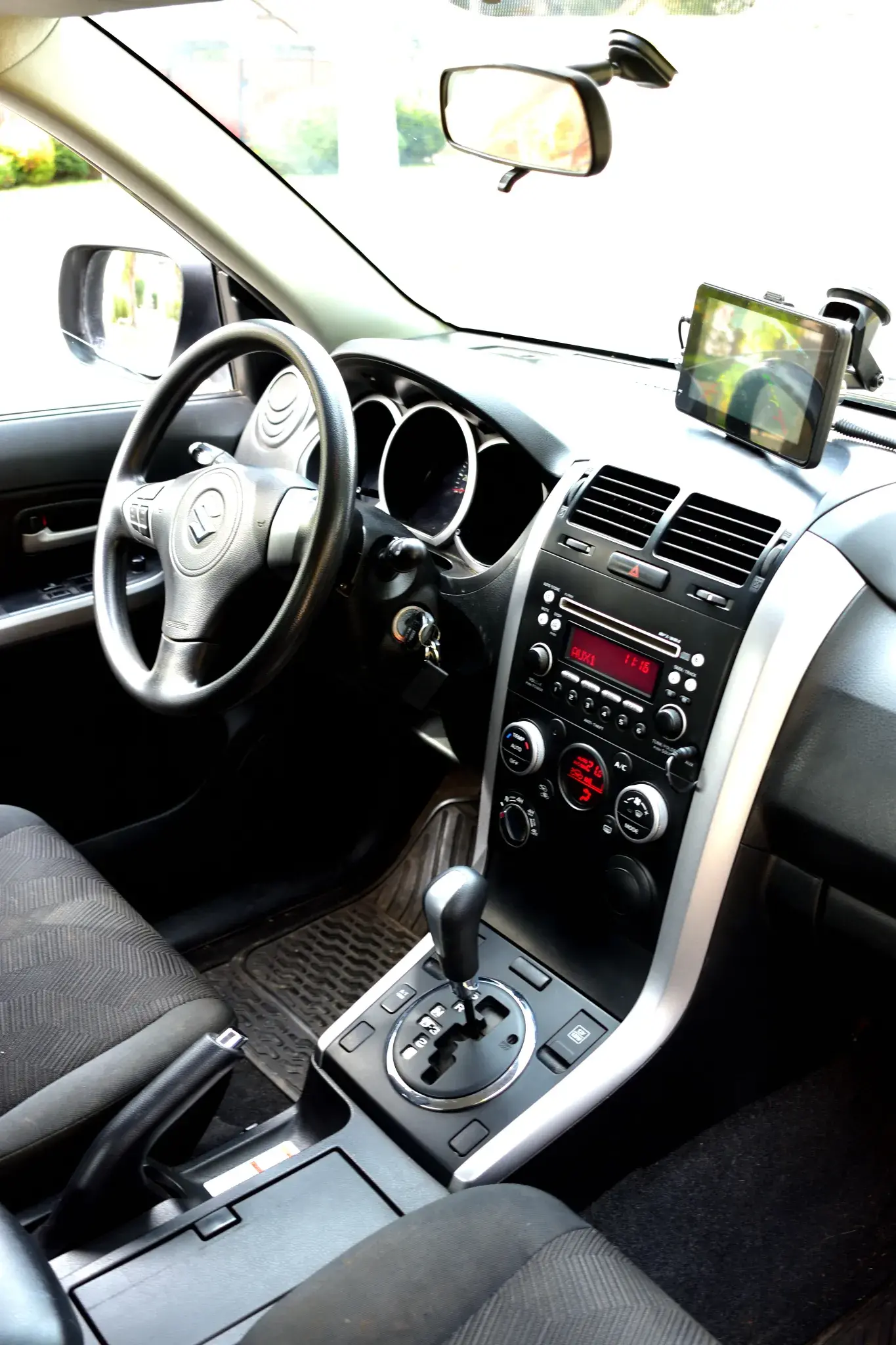 Suzuki Grand Vitara 4x4 GLX 2.4 2018 — foto 8