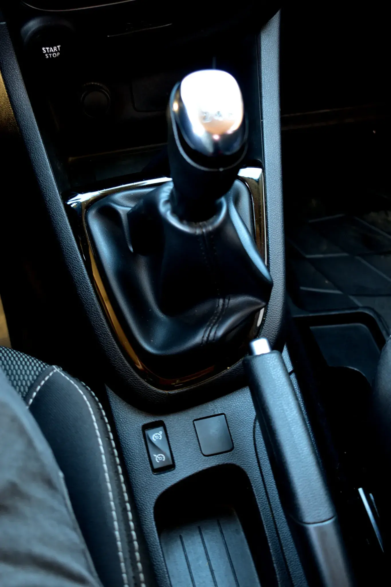 Renault Clio IV 1.2 2018 — foto 17
