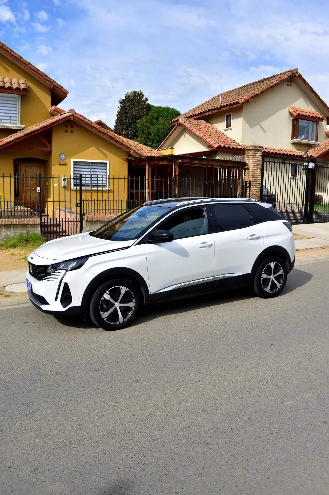 Foto de Peugeot 3008 1.5 Allure Aut
