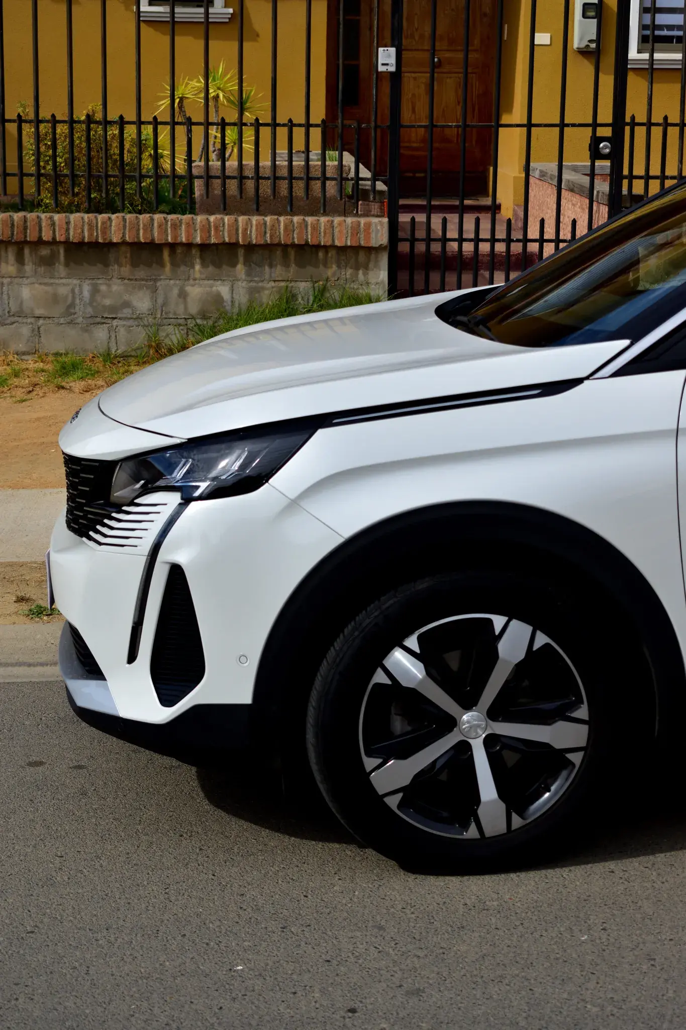 Foto de Peugeot 3008 1.5 Allure Aut
