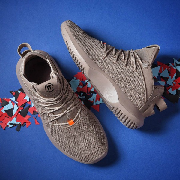 1Tweezy415 Running Sneakers