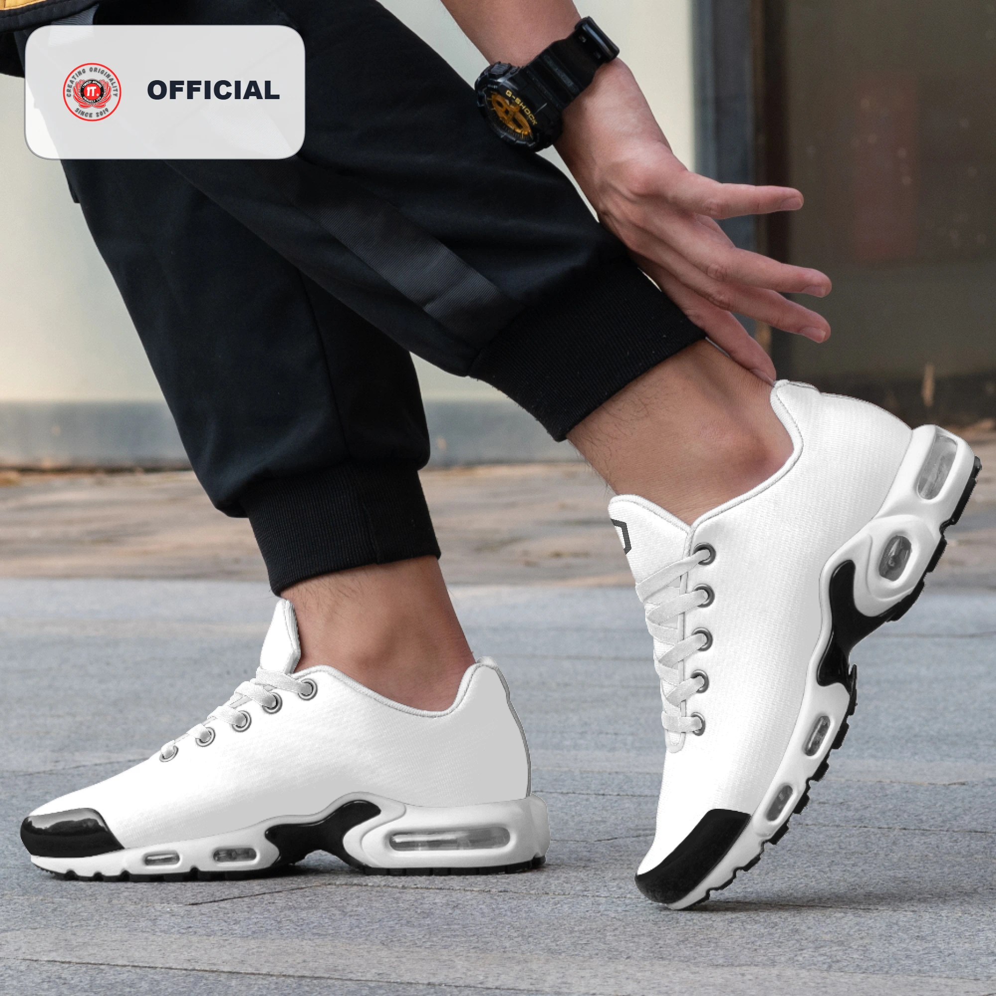 Kicxs Men's Bounce Mesh Knit Sneakers - White