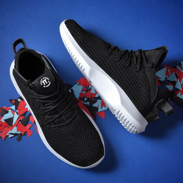 1Tweezy415 Running Sneakers
