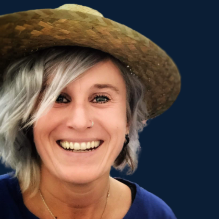 Esther Ciganda 🚢 Teaching, Learning + Creating