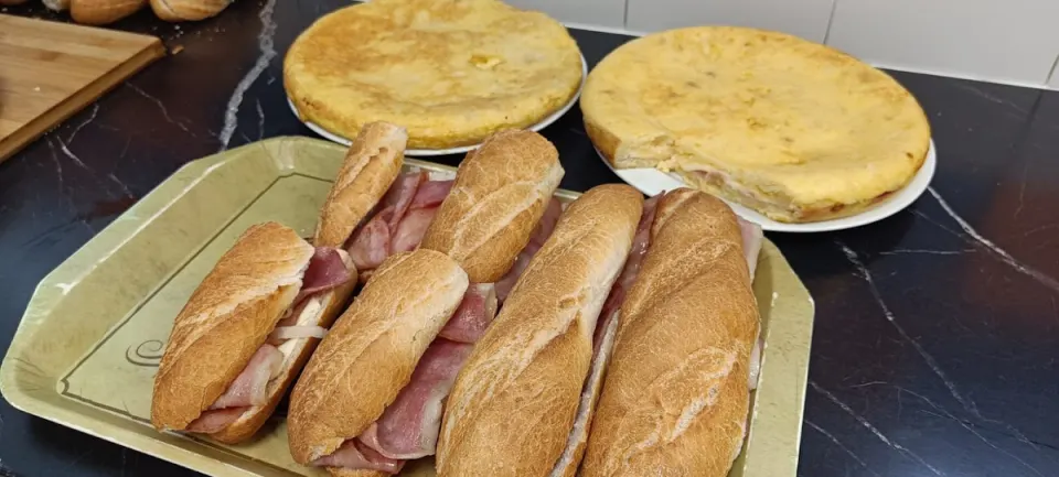 Tortilla en Cafetería los Sauces