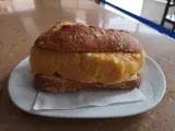 Tortilla de patata en Chigre L'abellugu, Gijón