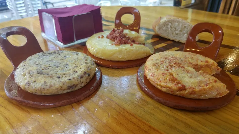 Tortilla en El Trébol Hirusta Taberna
