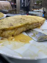 Tortilla de patata en Helmuga Kafetegia Okindegia, Bergara