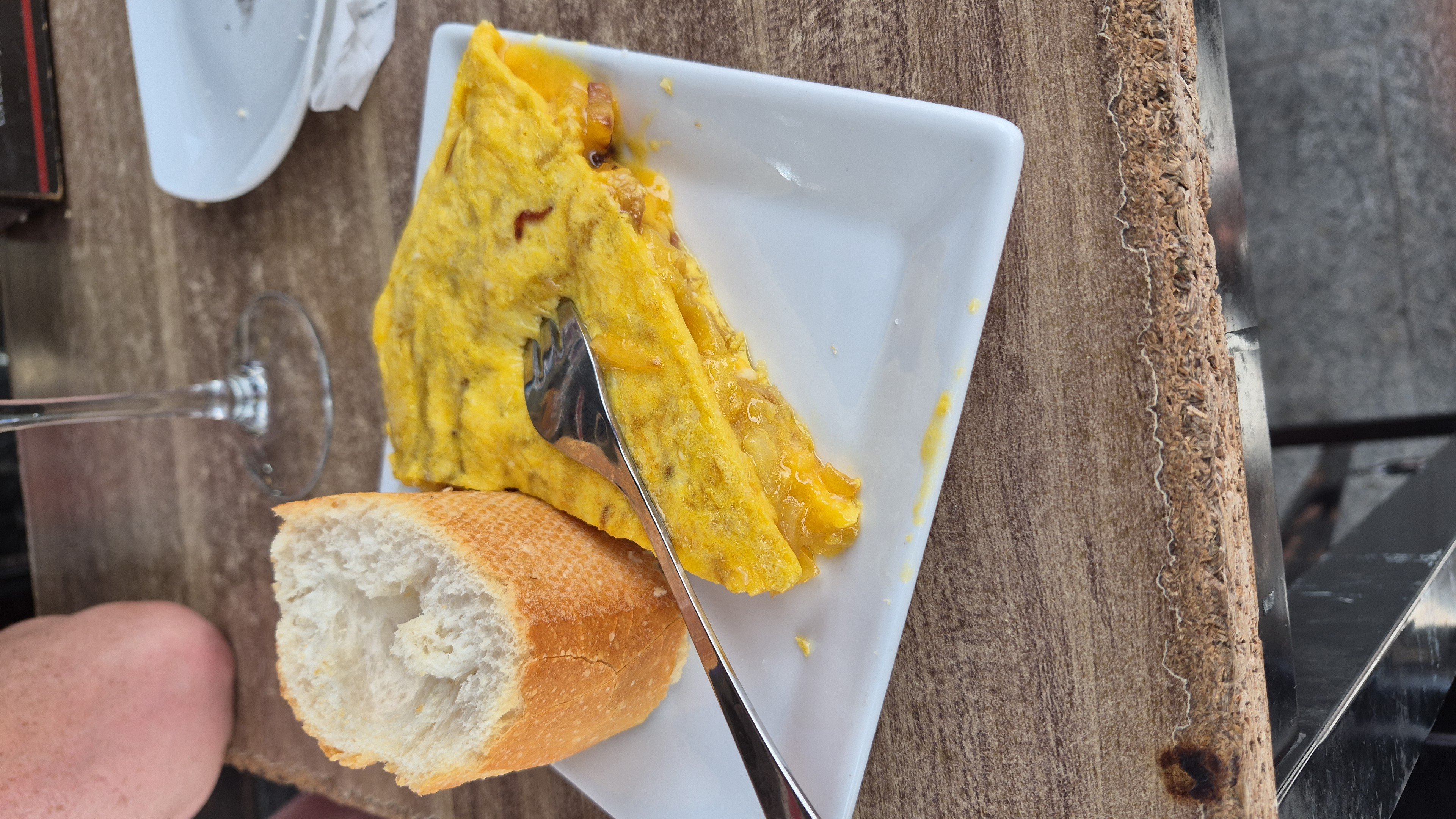 Tortilla en Ajuria Taberna