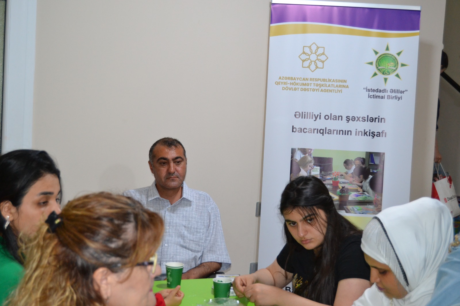 “İstedadlı Əlillər” İctimai Birliyi Azərbaycan Respubilikasının Qeyri-Hökumət Təşkilatlarına Dövlət Dəstəyi Agentliyinin 2025-ci il üçün maliyyə dəstəyi ilə “Əlilliyi olan şəxslərin bacarıqlarının inkişafı” mövzusunda ilk təlimə başlamışdır. 