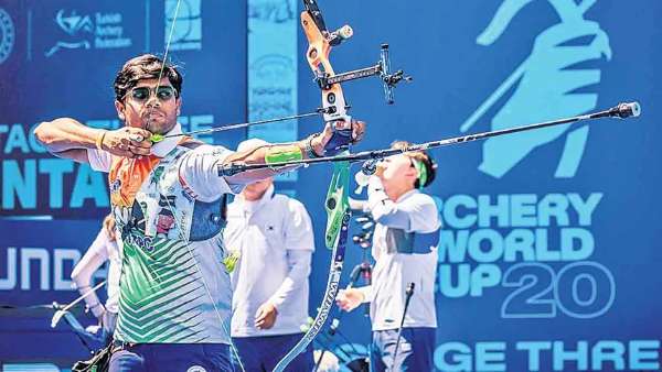 భారత రికర్వ్ ఆర్చర్ ధీరజ్ బొమ్మదేవర ఆర్చరీ వరల్డ్ కప్ ఫైనల్లో స్వర్ణం గెలిచిన తొలి భారత పురుష ఆర్చర్గా నిలిచారు