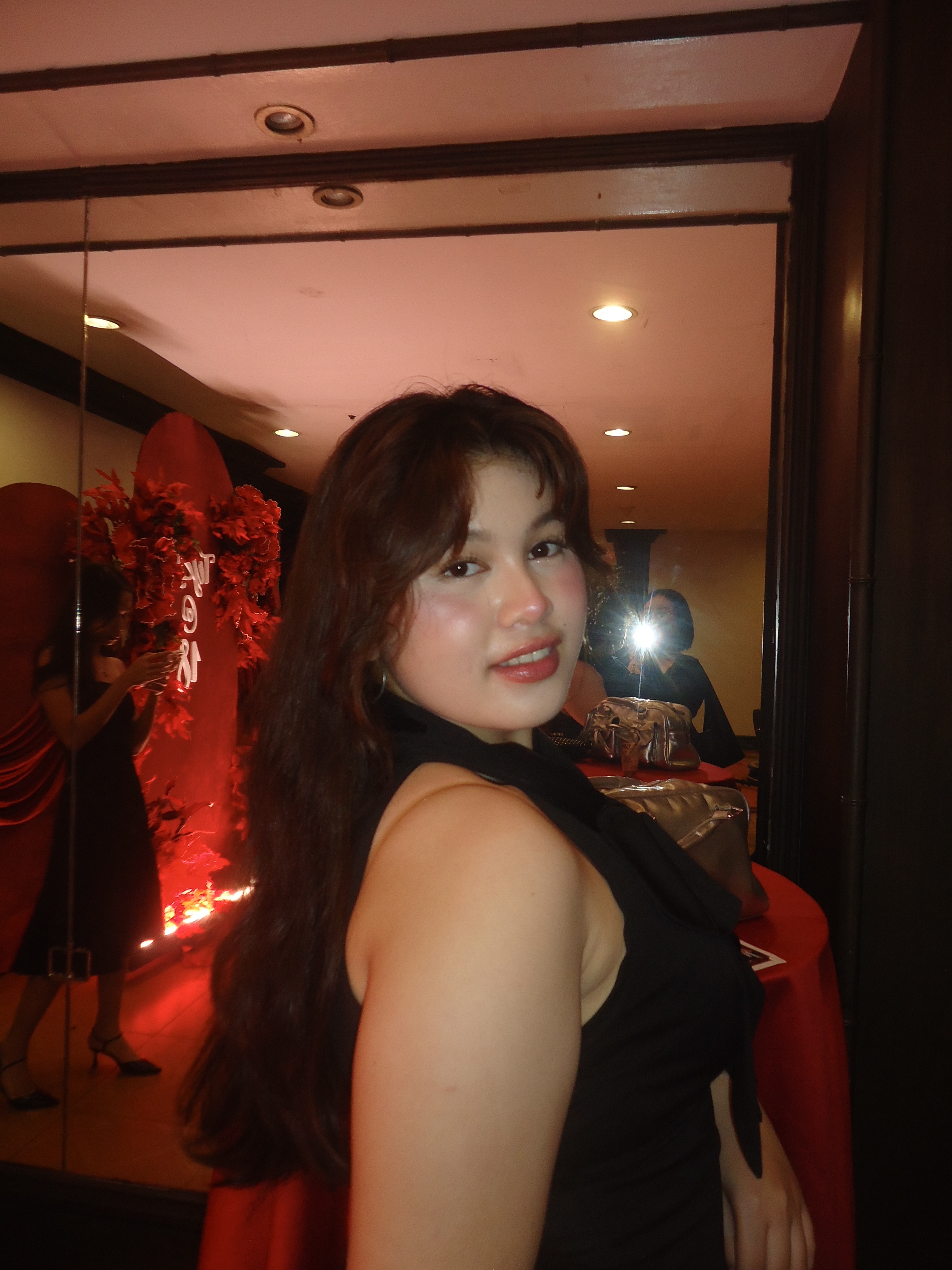 Ria Nicole Deocareza, UGC creator