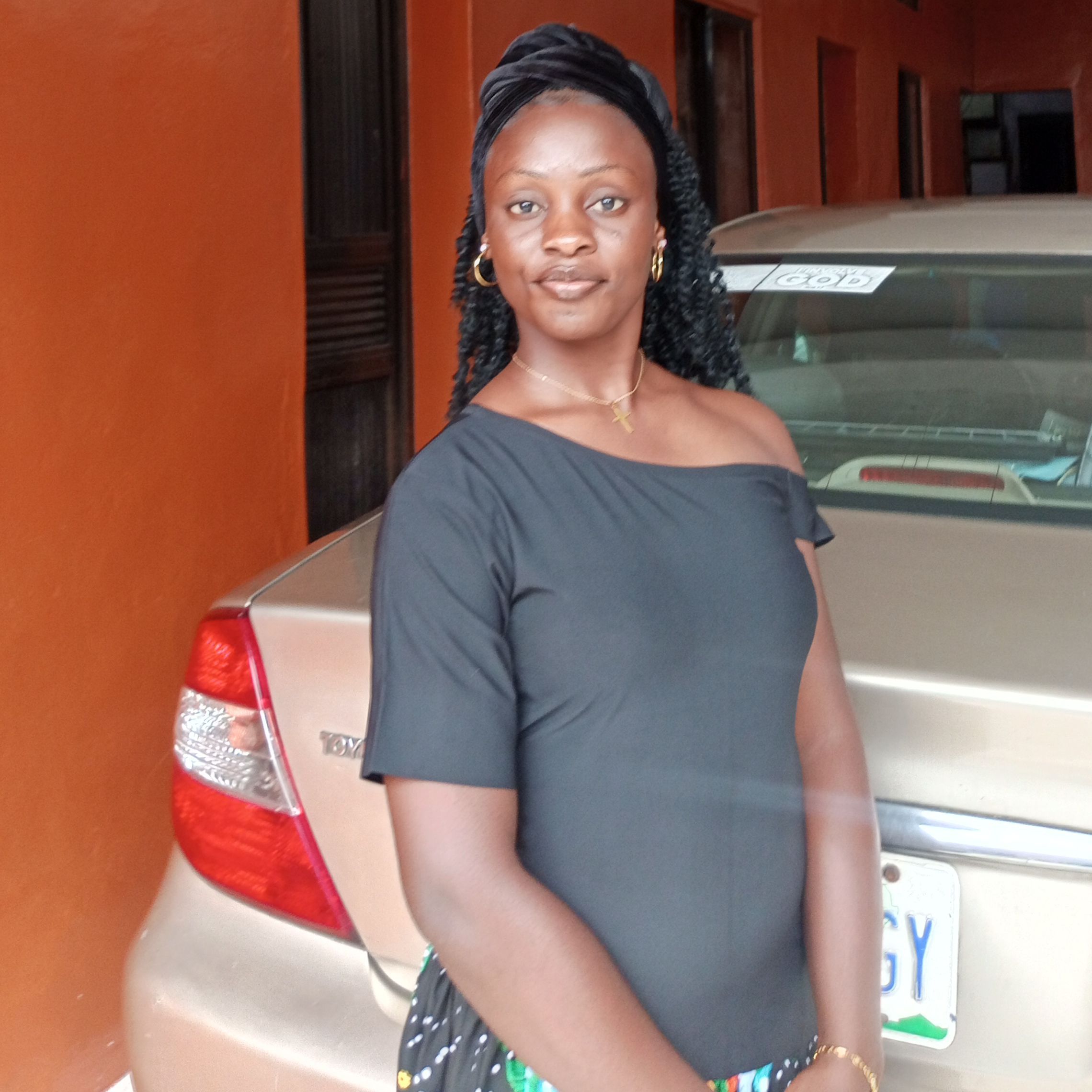 Gloria, UGC creator