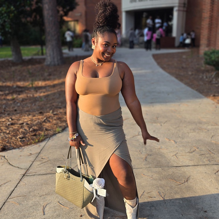 Sydney Miana Jones, UGC creator