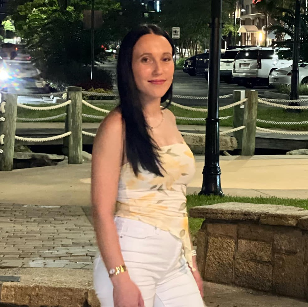 Fabiola Laze, UGC creator