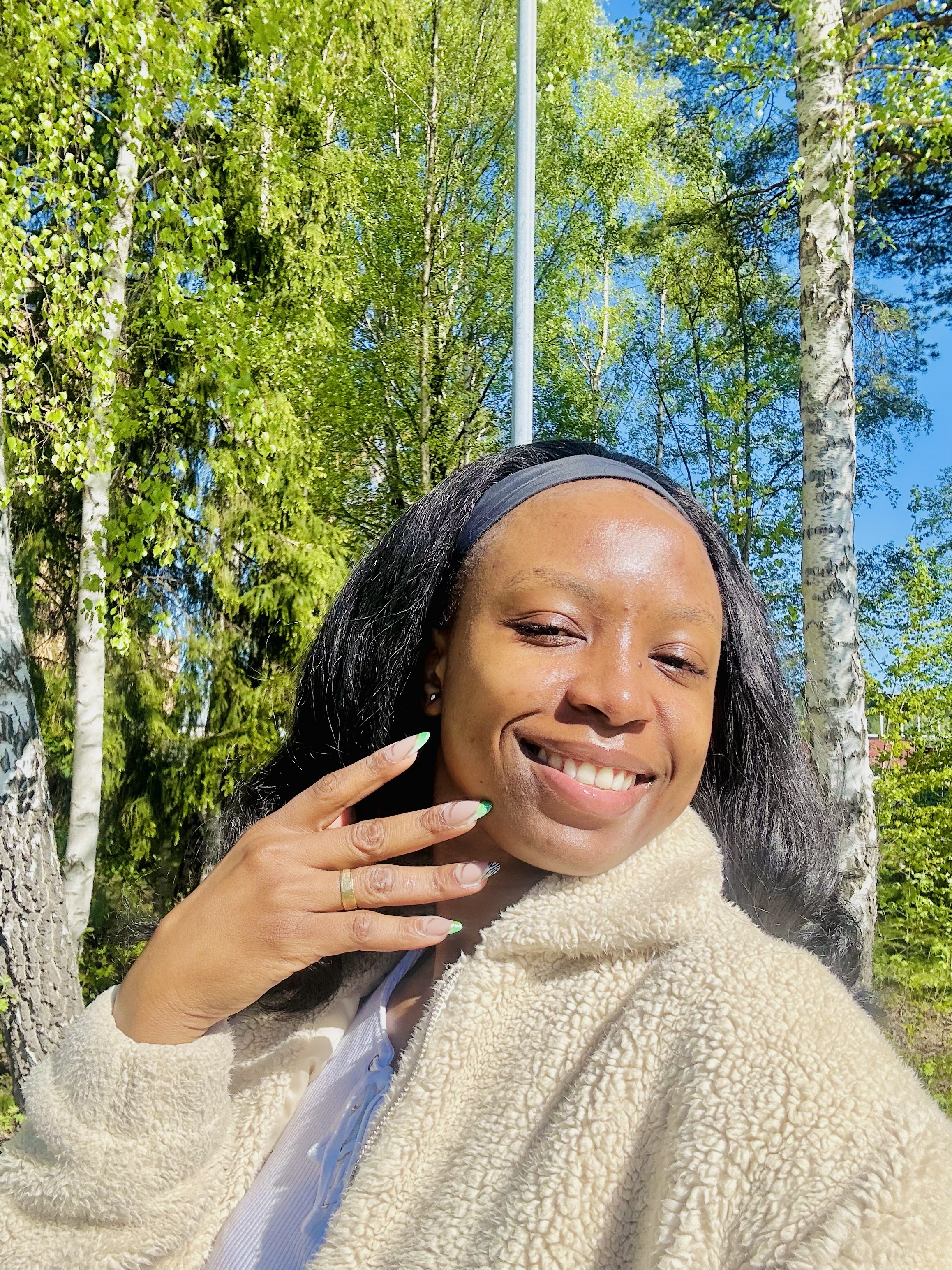 melvis Iya Ngonde Mbanga Epse Etongwe, UGC creator