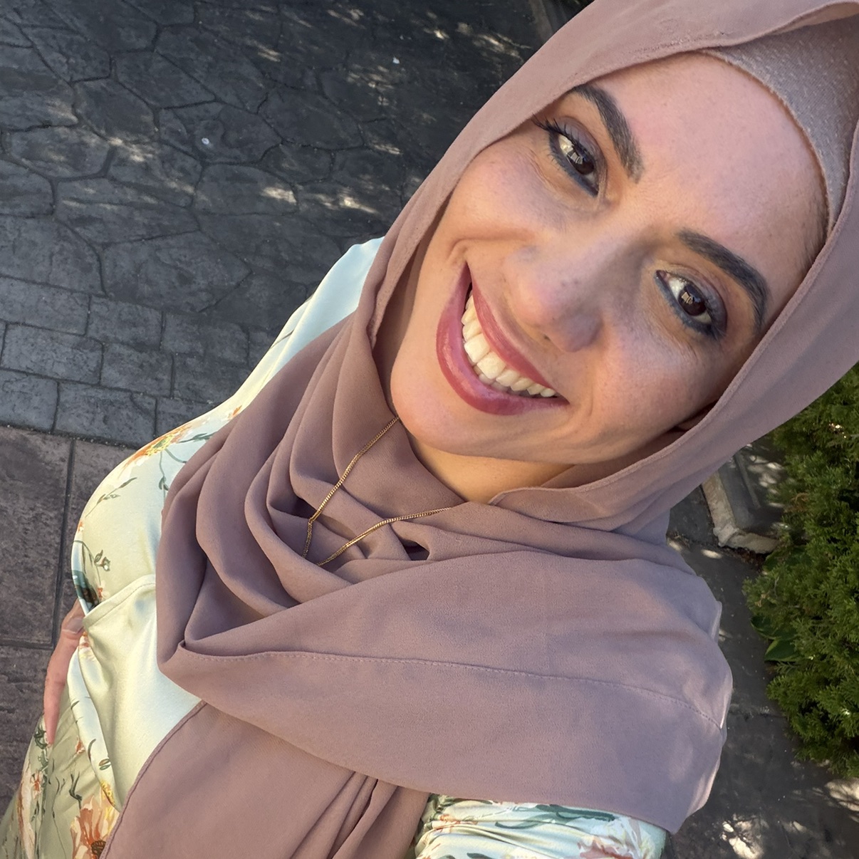 Yasmeen, UGC creator